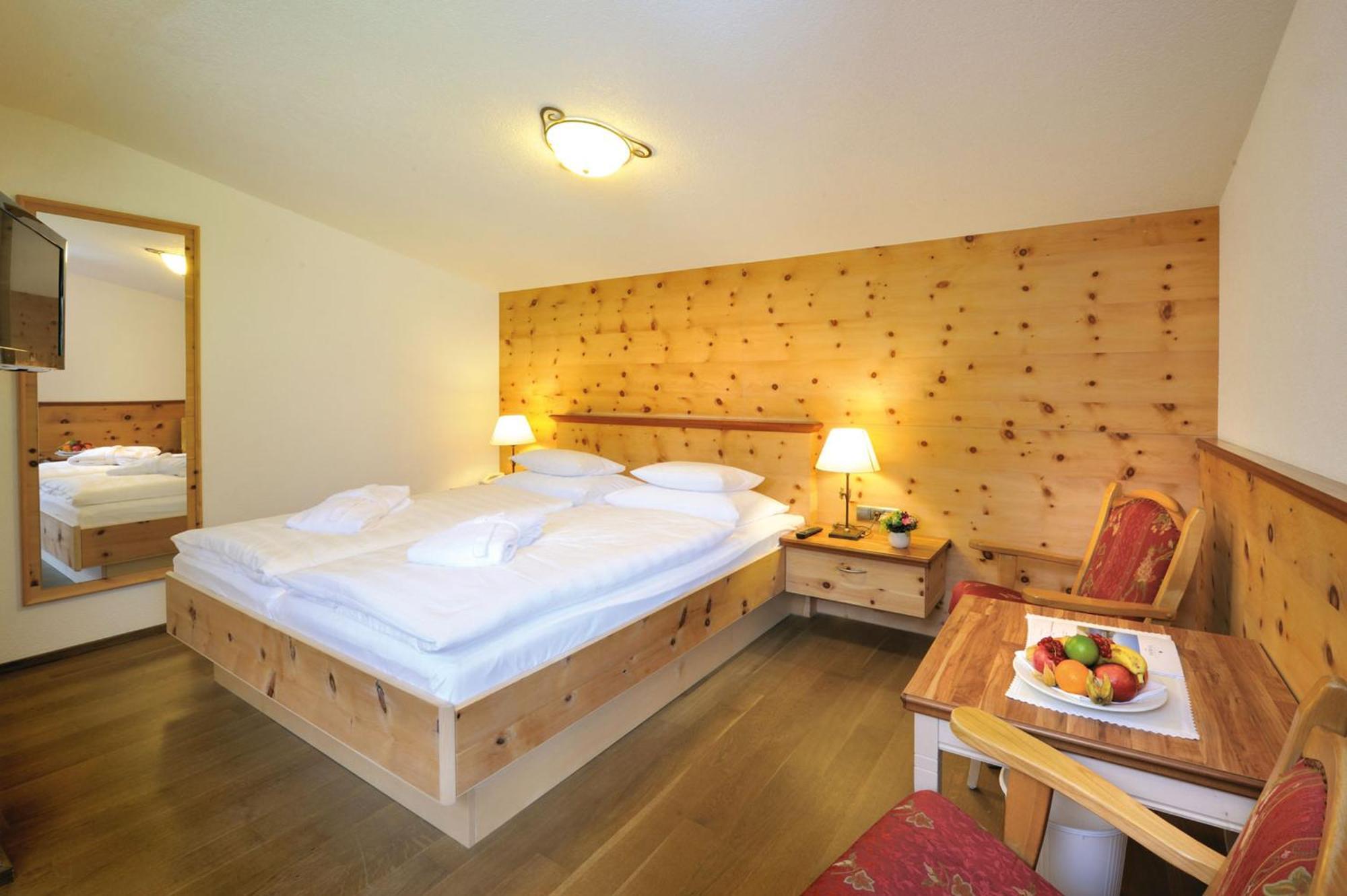 גלטור Alpenhotel Tirol מראה חיצוני תמונה
